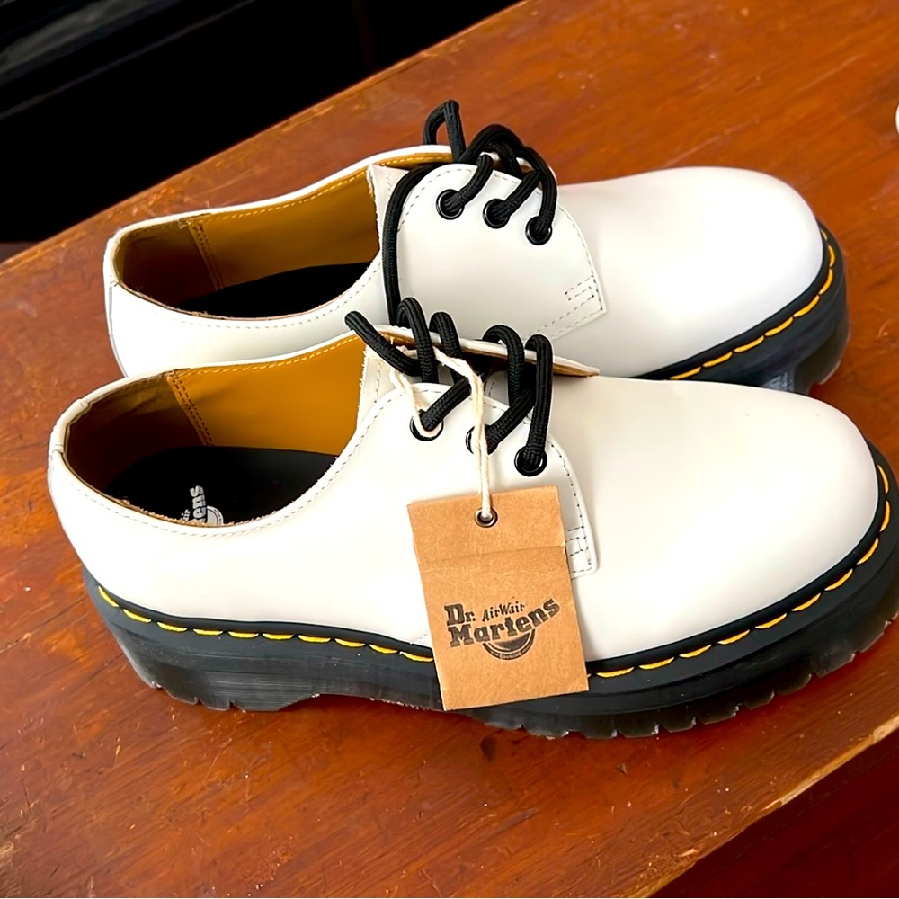 DR. MARTENS
1461 QUAD SMOOTH LEATHER PLATFORM SHOES - WHITE SMOOTH W9/M8